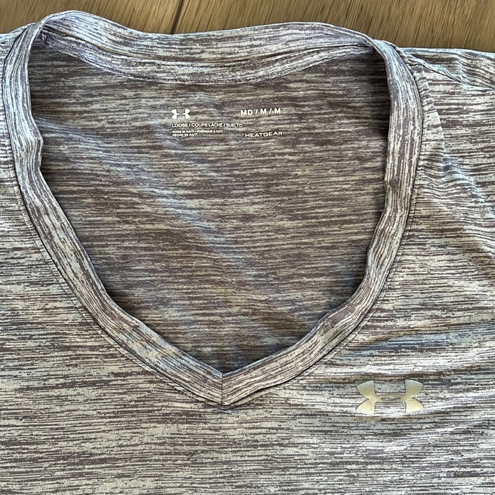 Under armor top - Picture 2 of 2